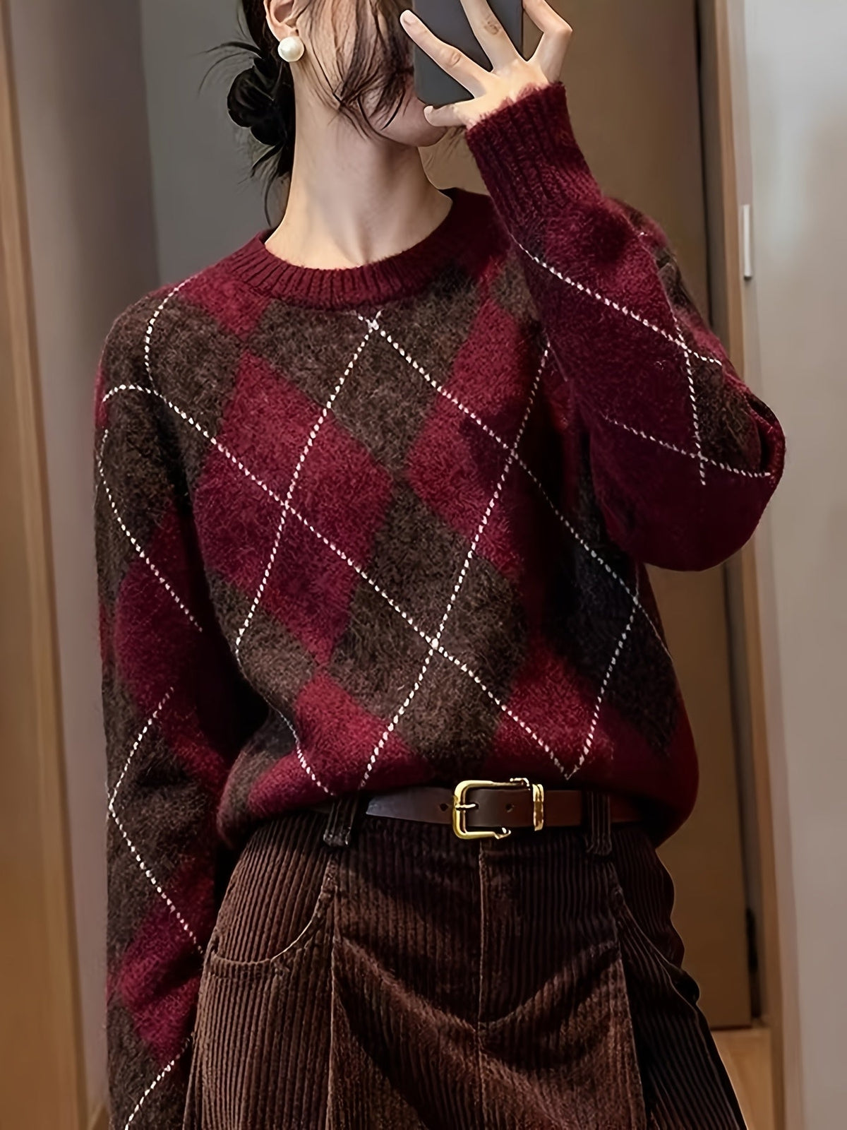 Diamond Argyle Pullover Sweater with Round Neck and Long Sleeves, Relaxed Fit