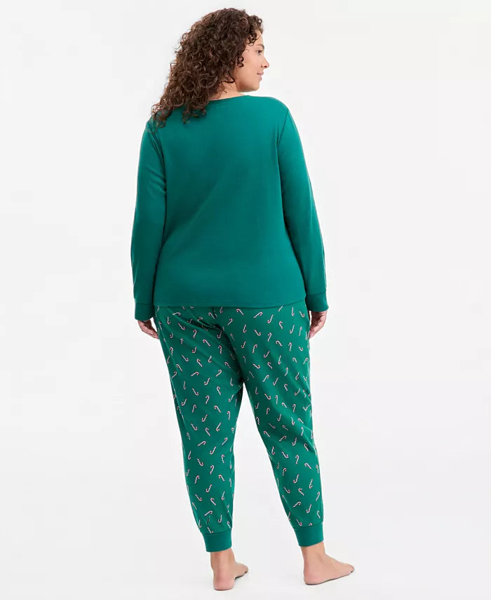 Crewneck Pajama Set with Side Pockets and Elastic Waist, Holiday Print