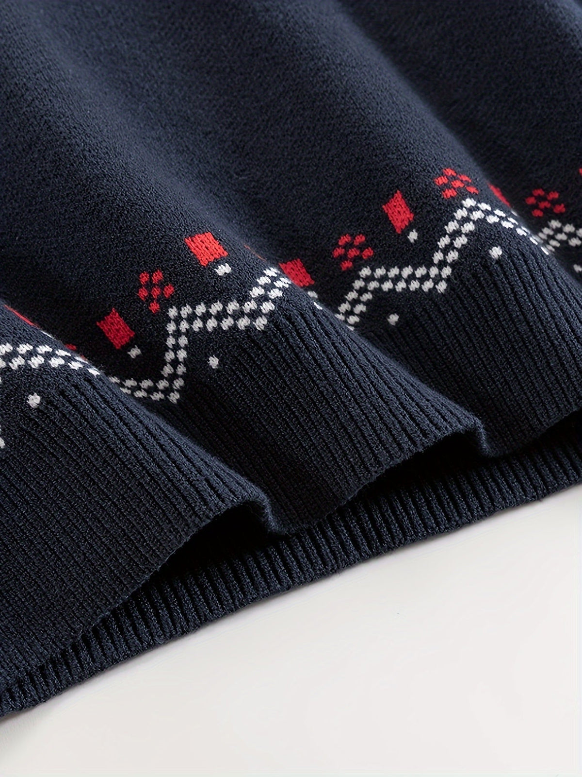 Nordic Knit Sweater with Snowflake Pattern and Ribbed Cuffs, Round Neck