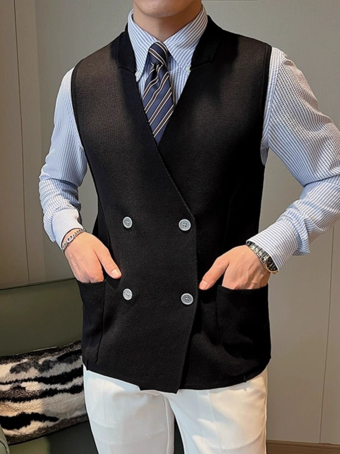 Knitted Vest with Double Breasted Buttons and Front Pockets