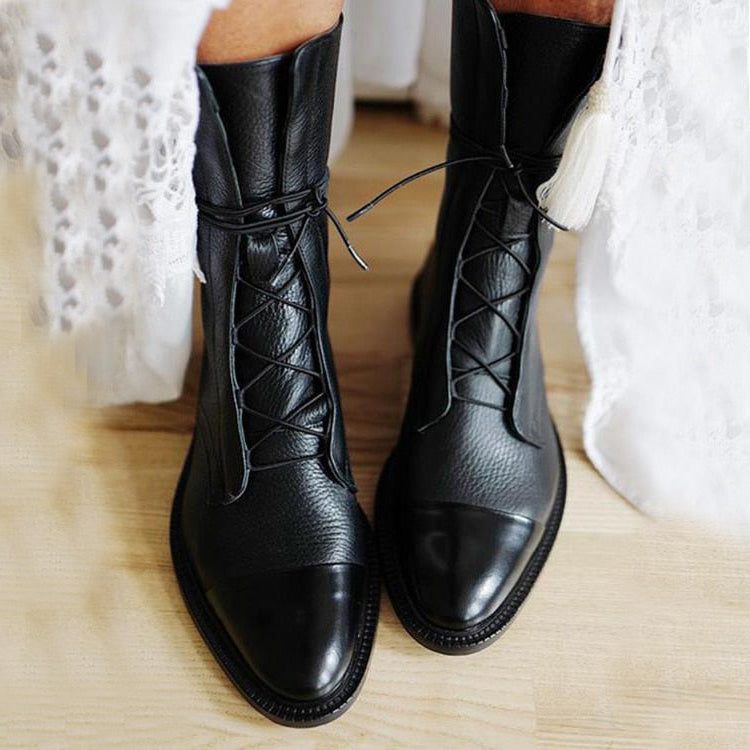 Ankle Boots with Lace-Up Closure and Structured Design for Daily Wear