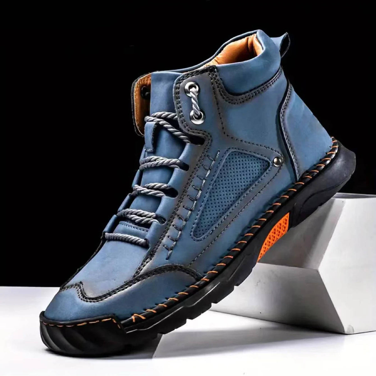 Mens Hiking Boots with Sealed Seams and Orthopedic Arch Support Wide Toe Box