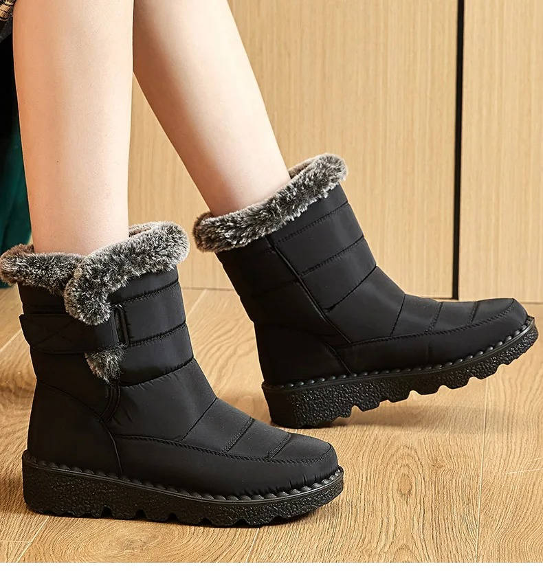 Womens Insulated Snow Boots with Fur Lining and Adjustable Strap, Cushioned Footbed