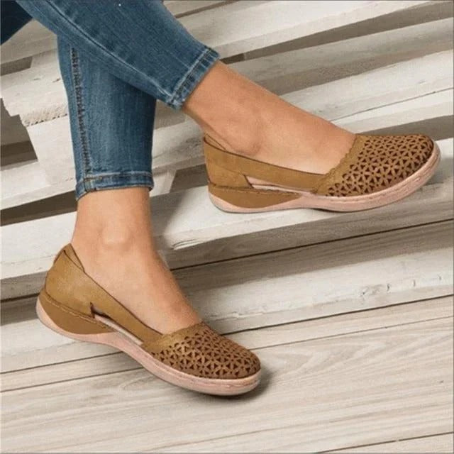 Women's Slip-On Flats with Expandable Toe Box and Cushioned Insole
