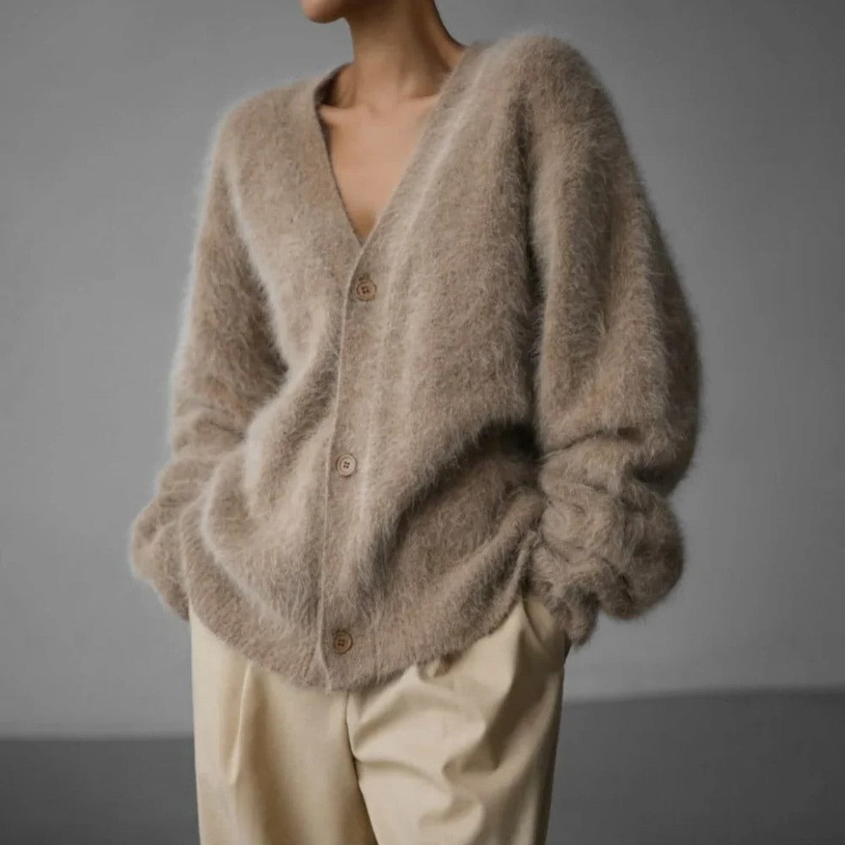 Long Sleeve Turtleneck Cashmere Knit Pullover Sweater with Ribbed Hem