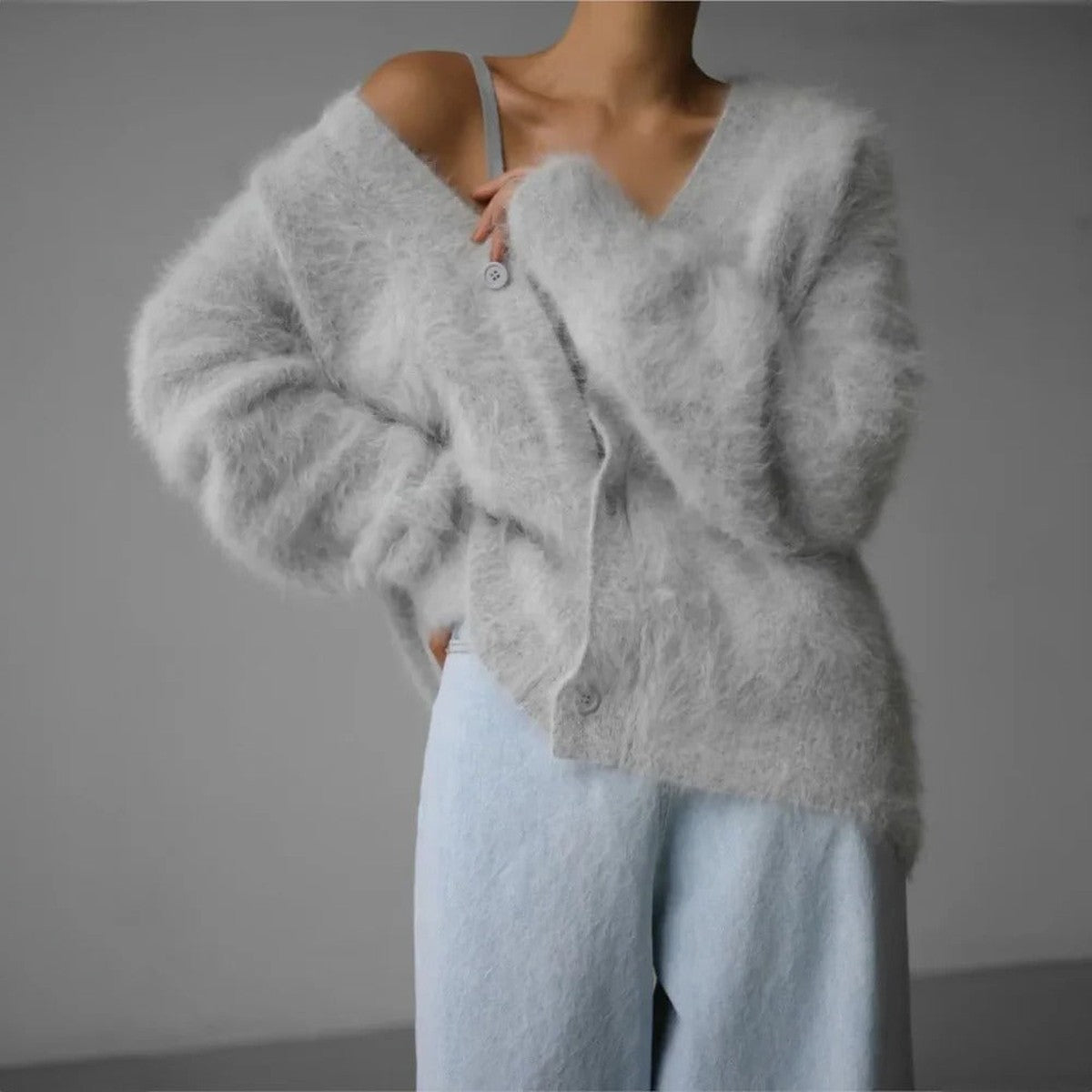 Long Sleeve Turtleneck Cashmere Knit Pullover Sweater with Ribbed Hem