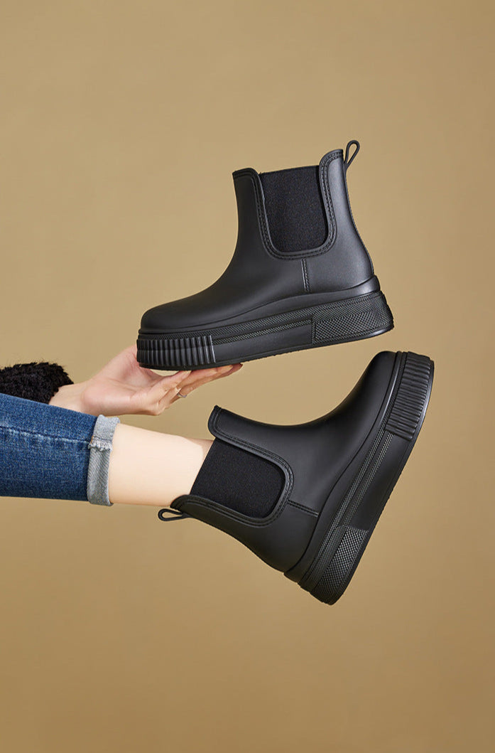 Mona | Refined Elegant Modern Boots