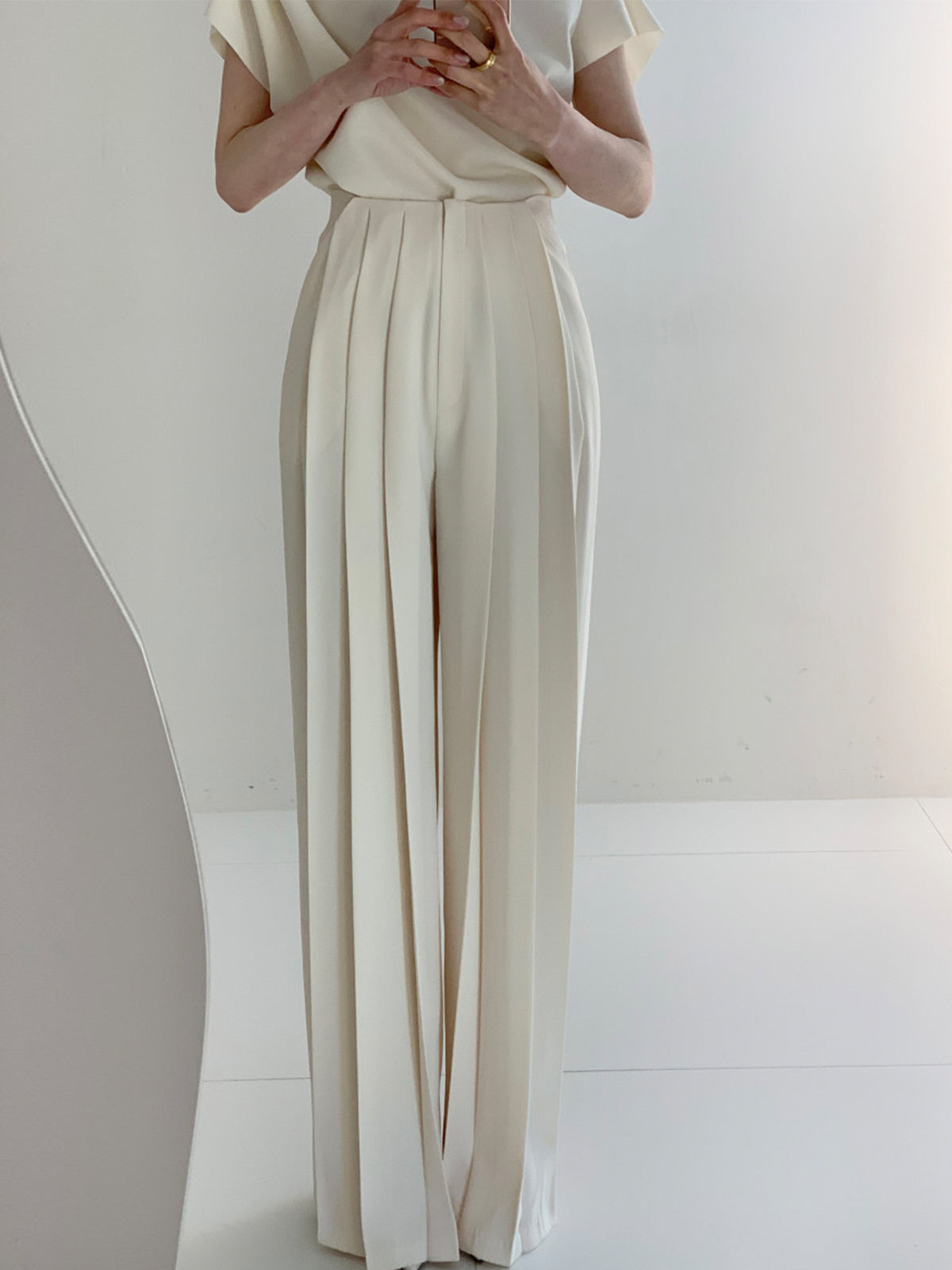 Pleated Front Shift Pants with Woven Fabric and Ankle Length for Women