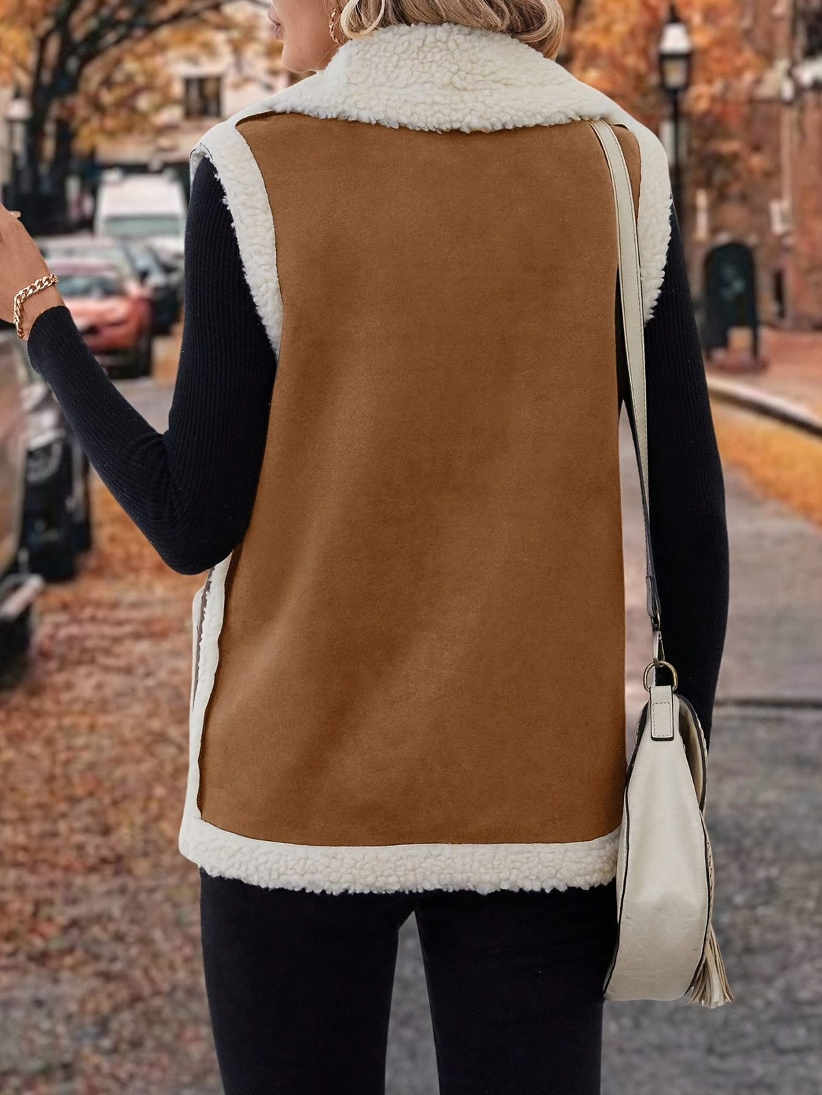Sleeveless Vest with Lapel Collar and Plush Lining