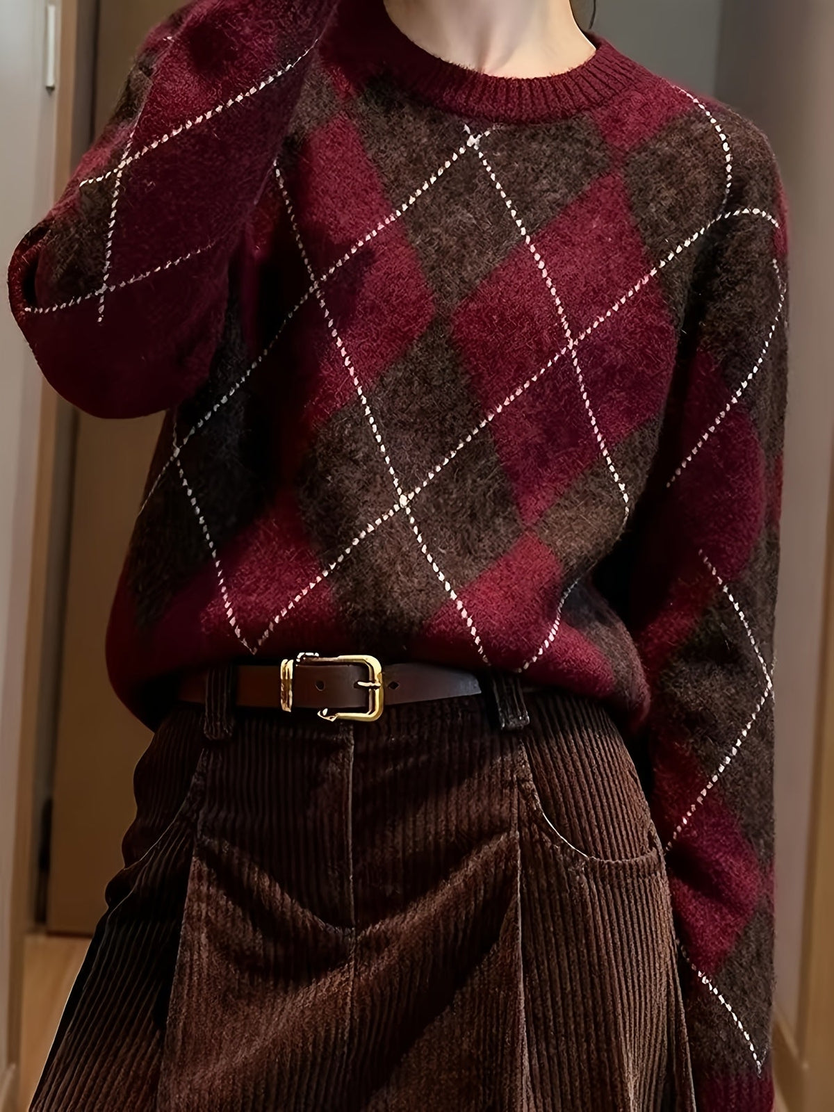 Diamond Argyle Pullover Sweater with Round Neck and Long Sleeves, Relaxed Fit