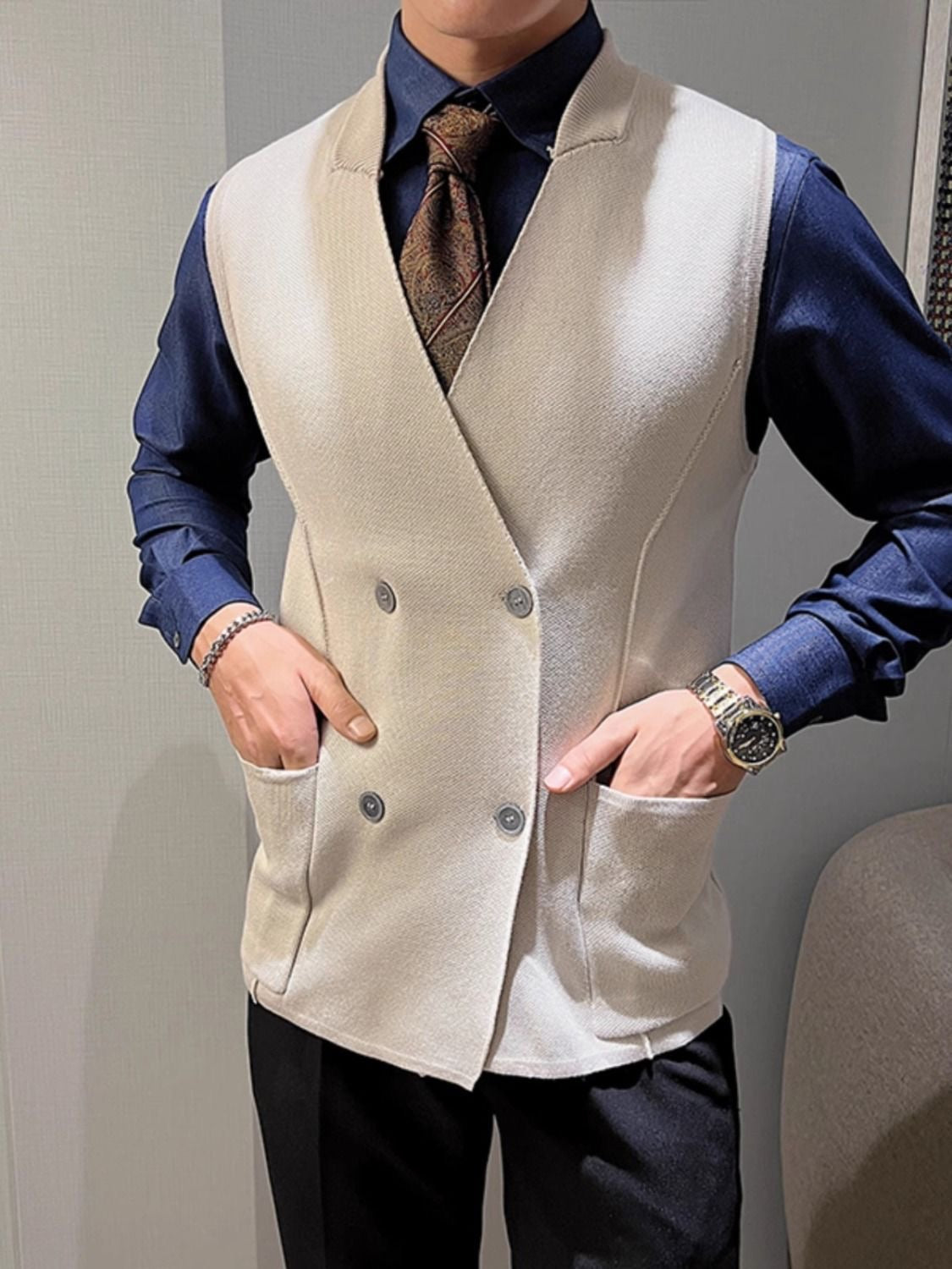 Knitted Vest with Double Breasted Buttons and Front Pockets