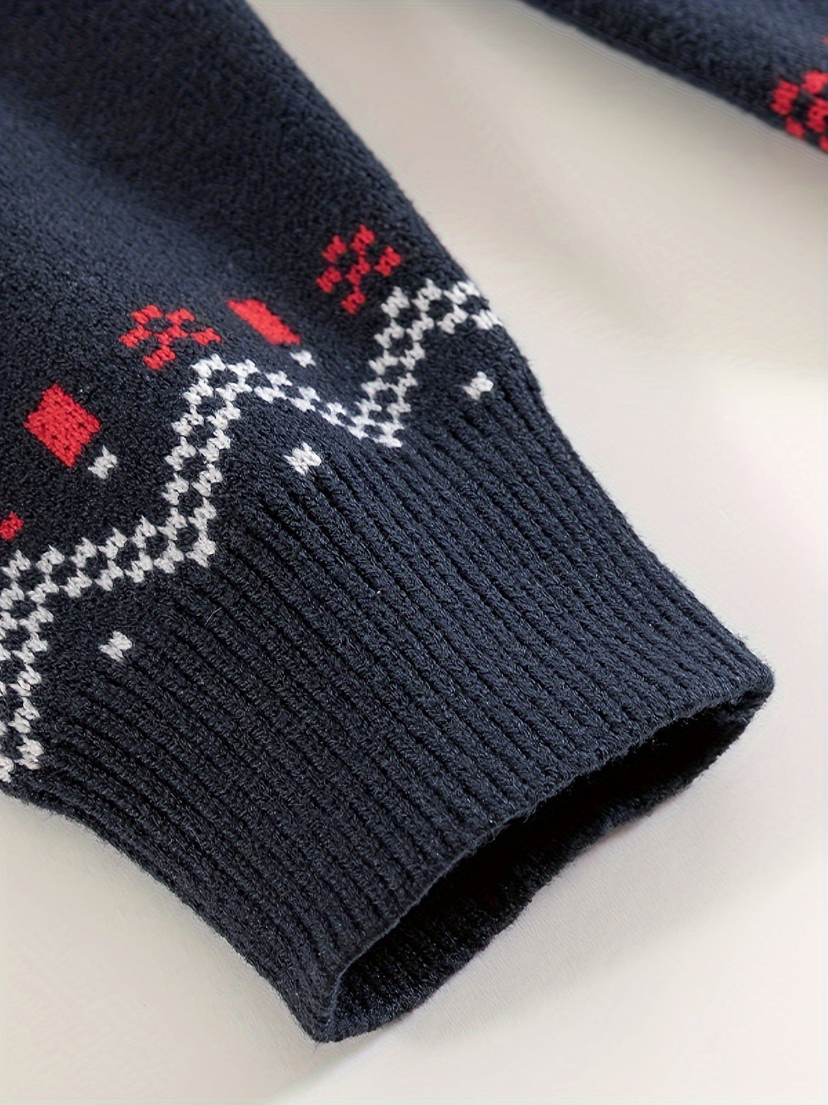 Nordic Knit Sweater with Snowflake Pattern and Ribbed Cuffs, Round Neck
