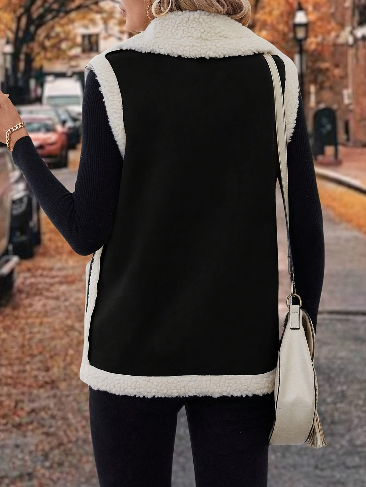 Sleeveless Vest with Lapel Collar and Plush Lining