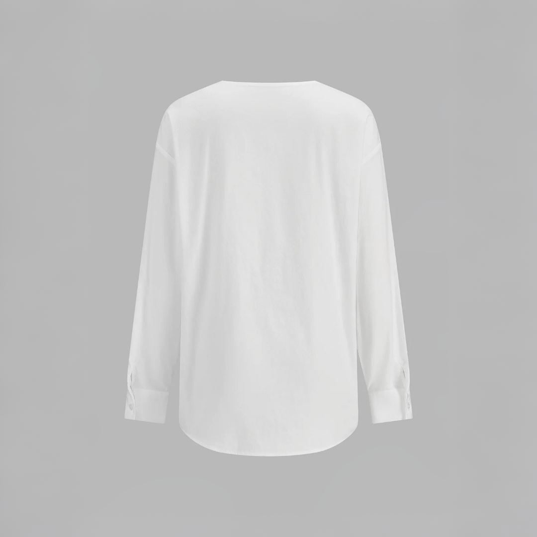 Relaxed Knit Sweater with Breathable Fabric and Slight Stretch
