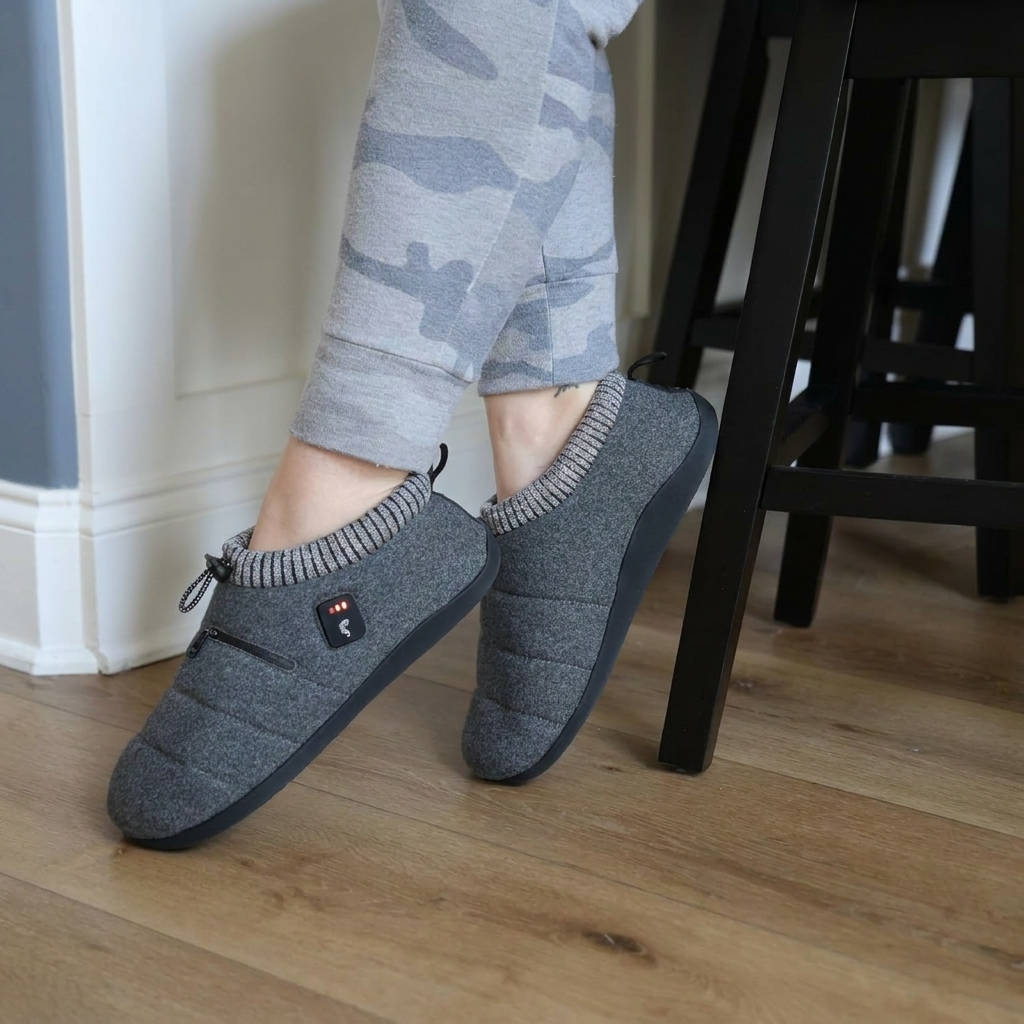 Heated Slippers for Men & Women, Rechargeable Electric Slippers with 3 Heat Settings, 11 Hour Warmth, 2000mAh Battery