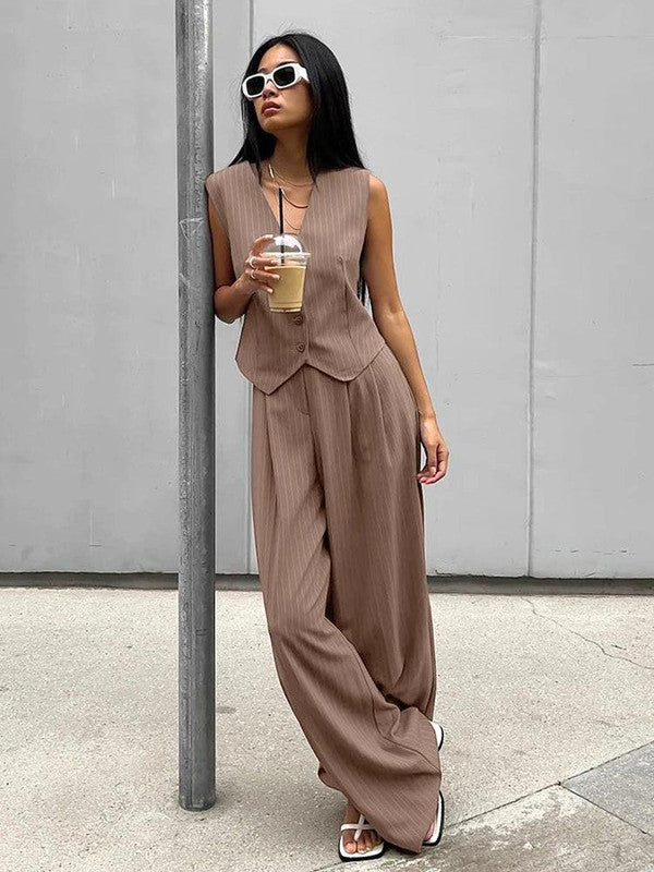 V Neck Romper with Stretchy Fabric and Fitted Waist