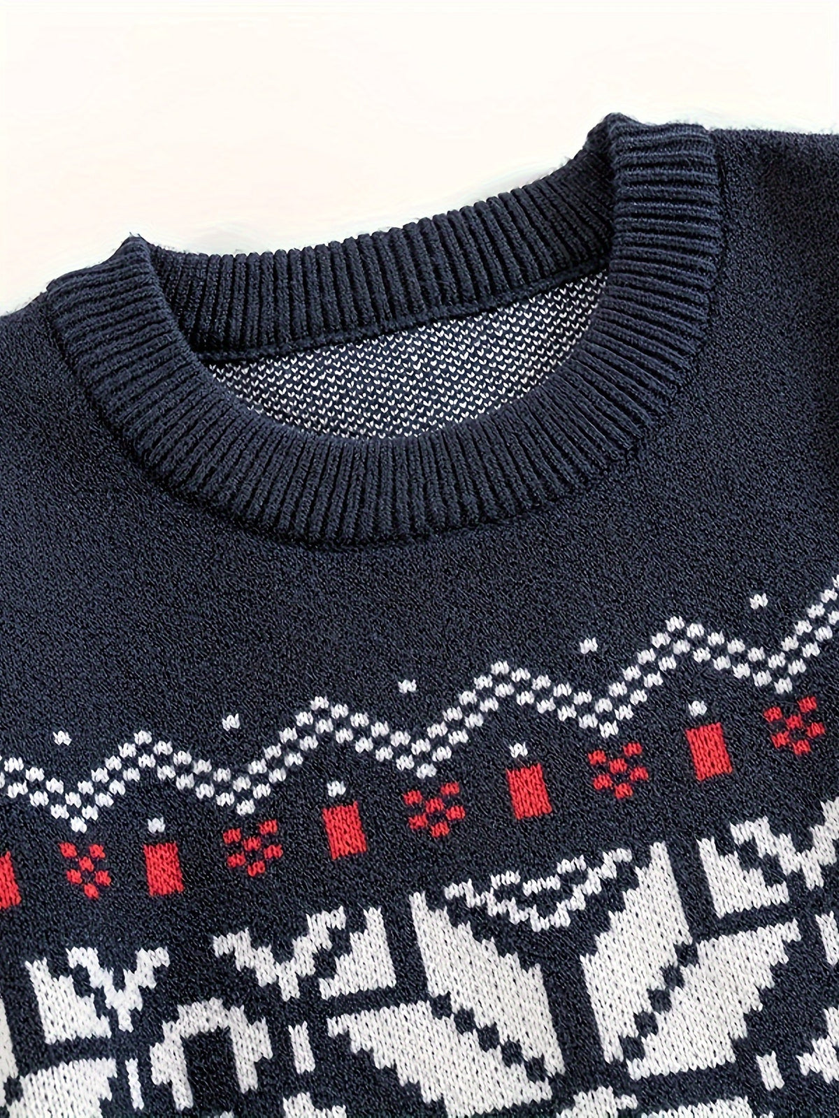Nordic Knit Sweater with Snowflake Pattern and Ribbed Cuffs, Round Neck