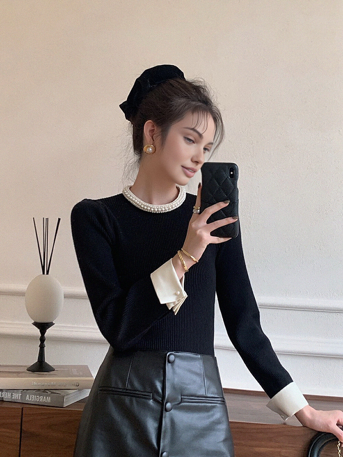 Womens Slim Fit Knit Top with Contrast Binding Detail