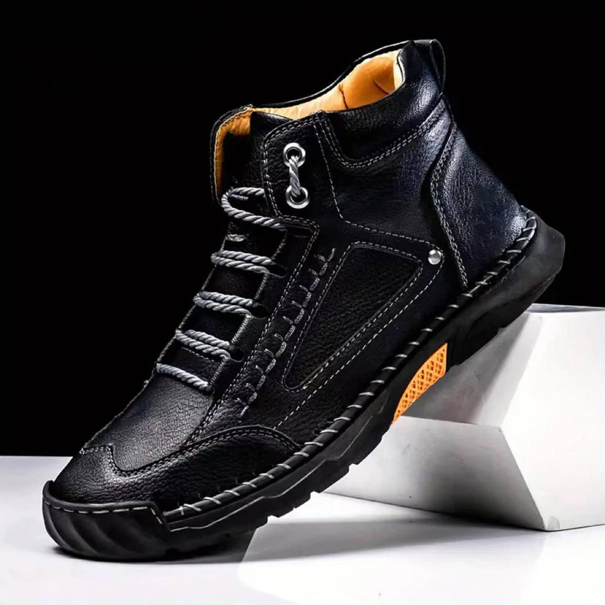 Mens Hiking Boots with Sealed Seams and Orthopedic Arch Support Wide Toe Box