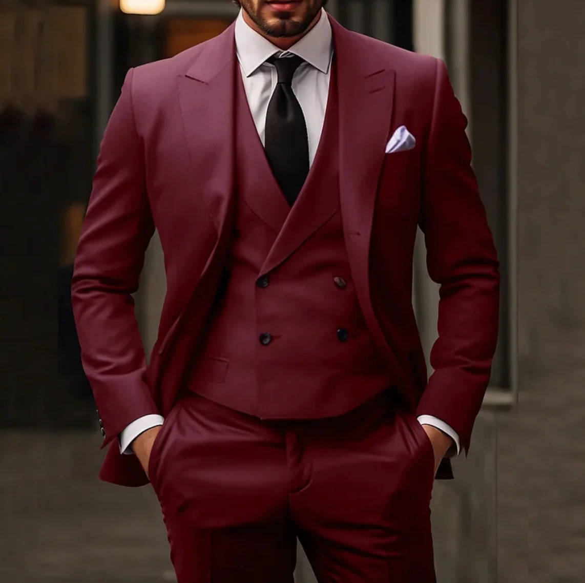 Wool Blend Three Piece Suit with Double Breasted Waistcoat and Peak Lapels, Slim Fit