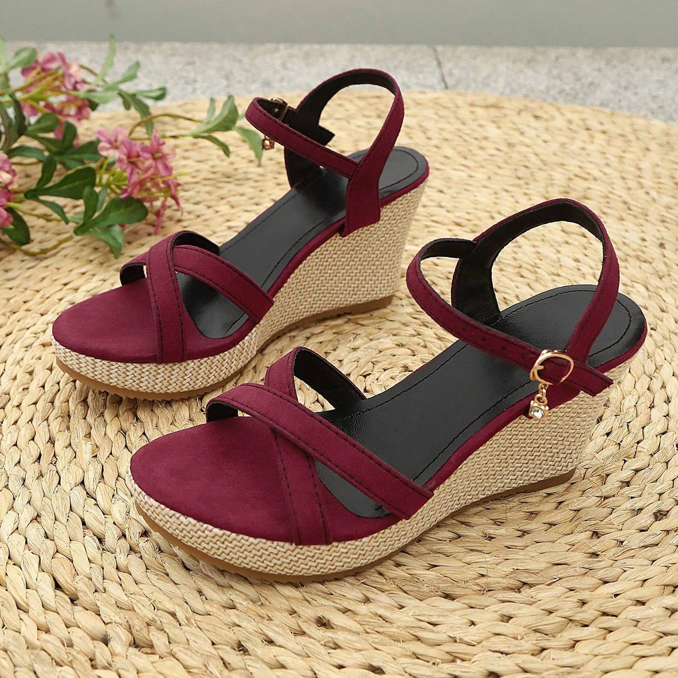 Classic Wedge Sandals, Fashionable Platform Sandals for Casual and Dressy Occasions