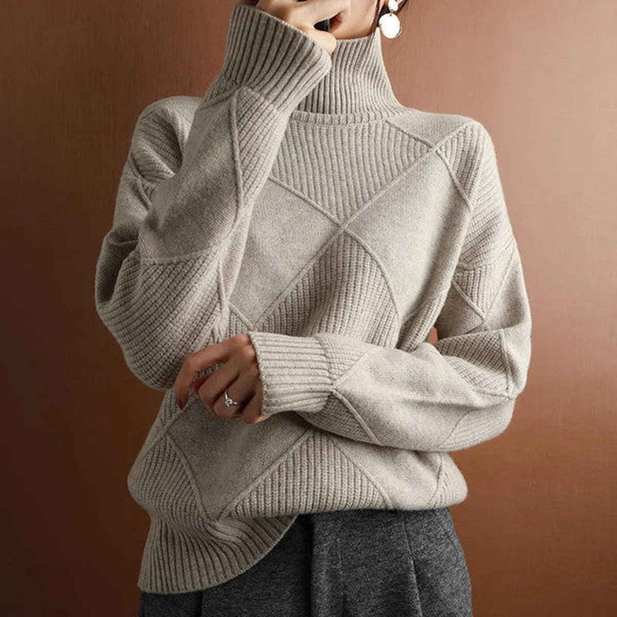 Women Long Sleeve Turtleneck Knit Pullover with Soft Ribbed Neckline and Hem