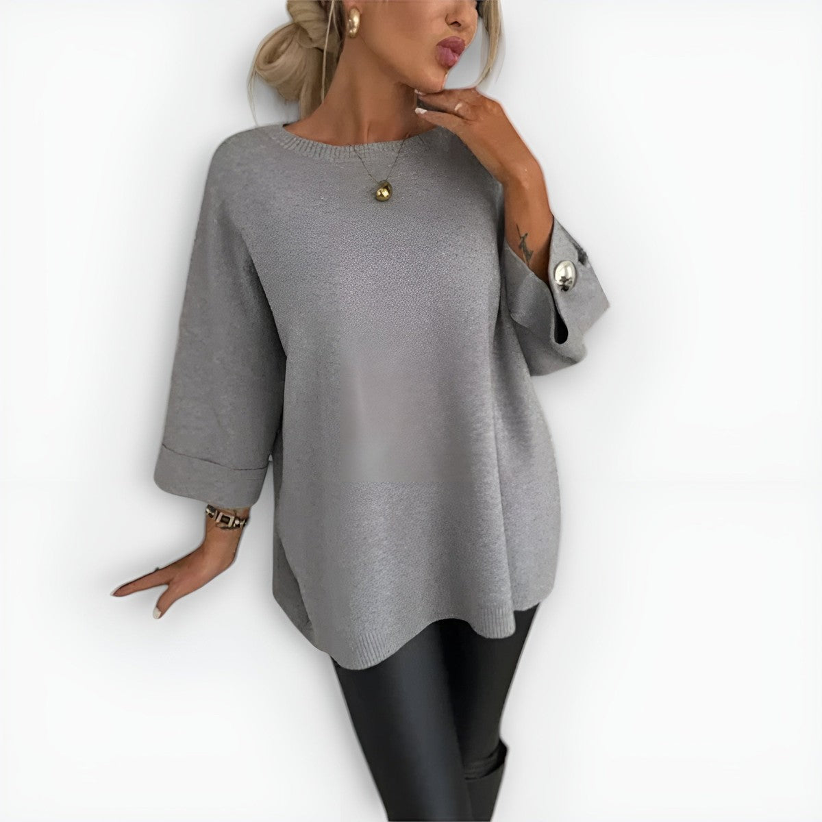 Loose Knit Crew Neck Pullover Sweater with Ribbed Texture and Relaxed Fit