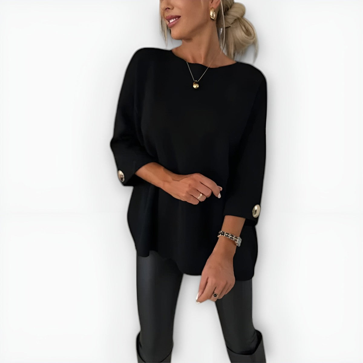 Loose Knit Crew Neck Pullover Sweater with Ribbed Texture and Relaxed Fit