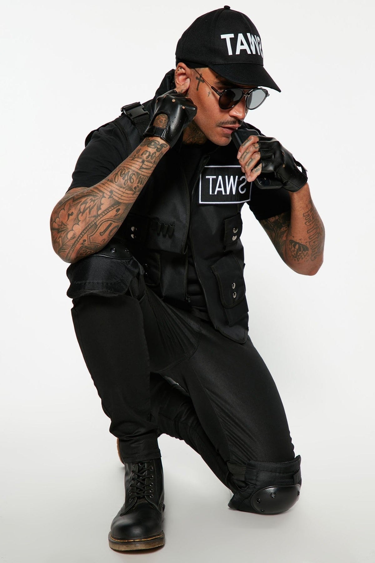 Tactical Costume Set with Vest and Cap, Fingerless Gloves for Theme Parties