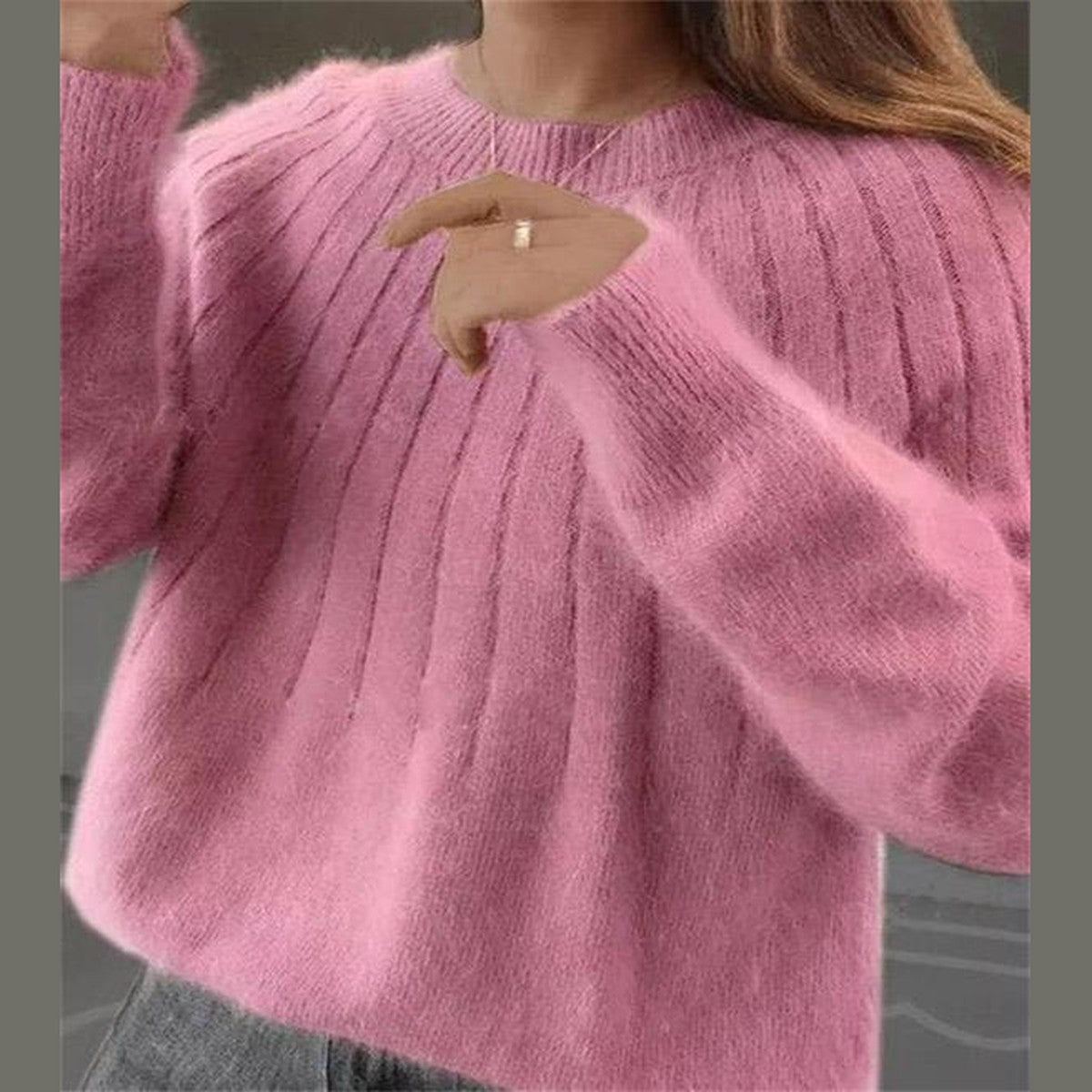 Women Cashmere Knit Pullover Sweater with Ribbed Trim and Long Sleeves