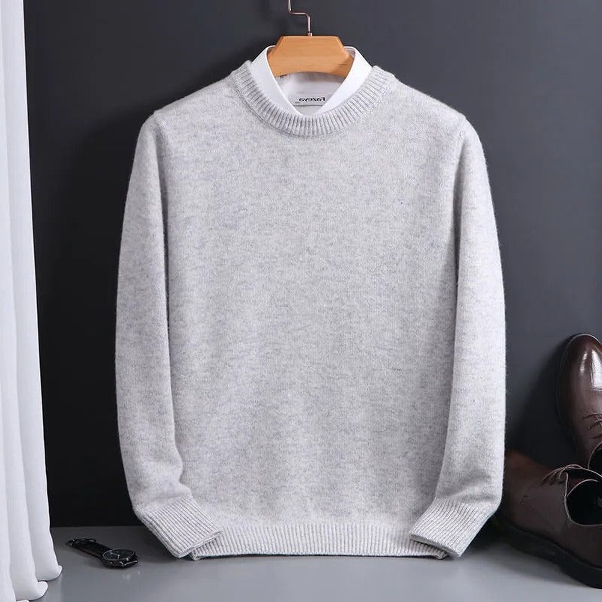 Men Crewneck Cashmere Pullover Sweater with Ribbed Cuffs and Hem