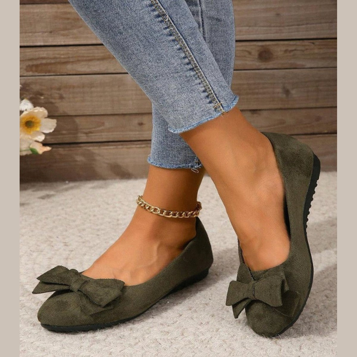 Women Flat Walking Shoes with Bow Detail and Flexible Sole