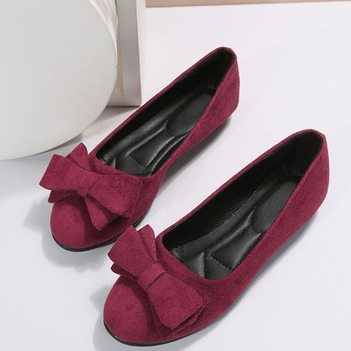 Women Flat Walking Shoes with Bow Detail and Flexible Sole