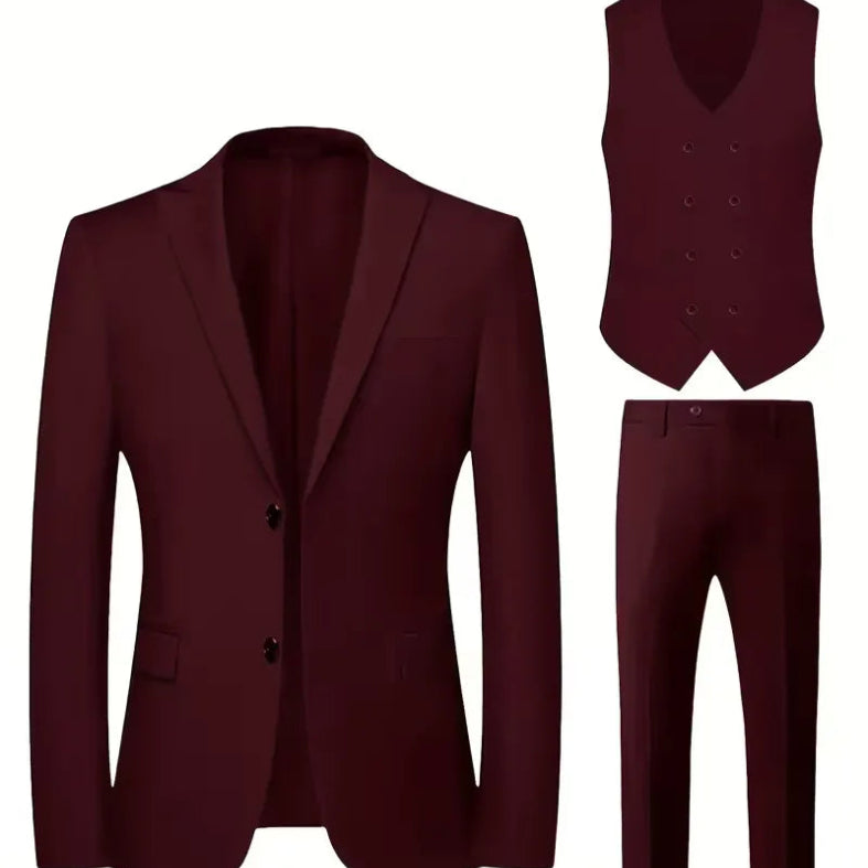 Men's formal fashion: a striking slim fit double-breasted 3-piece suit with a fashionable waistcoat.