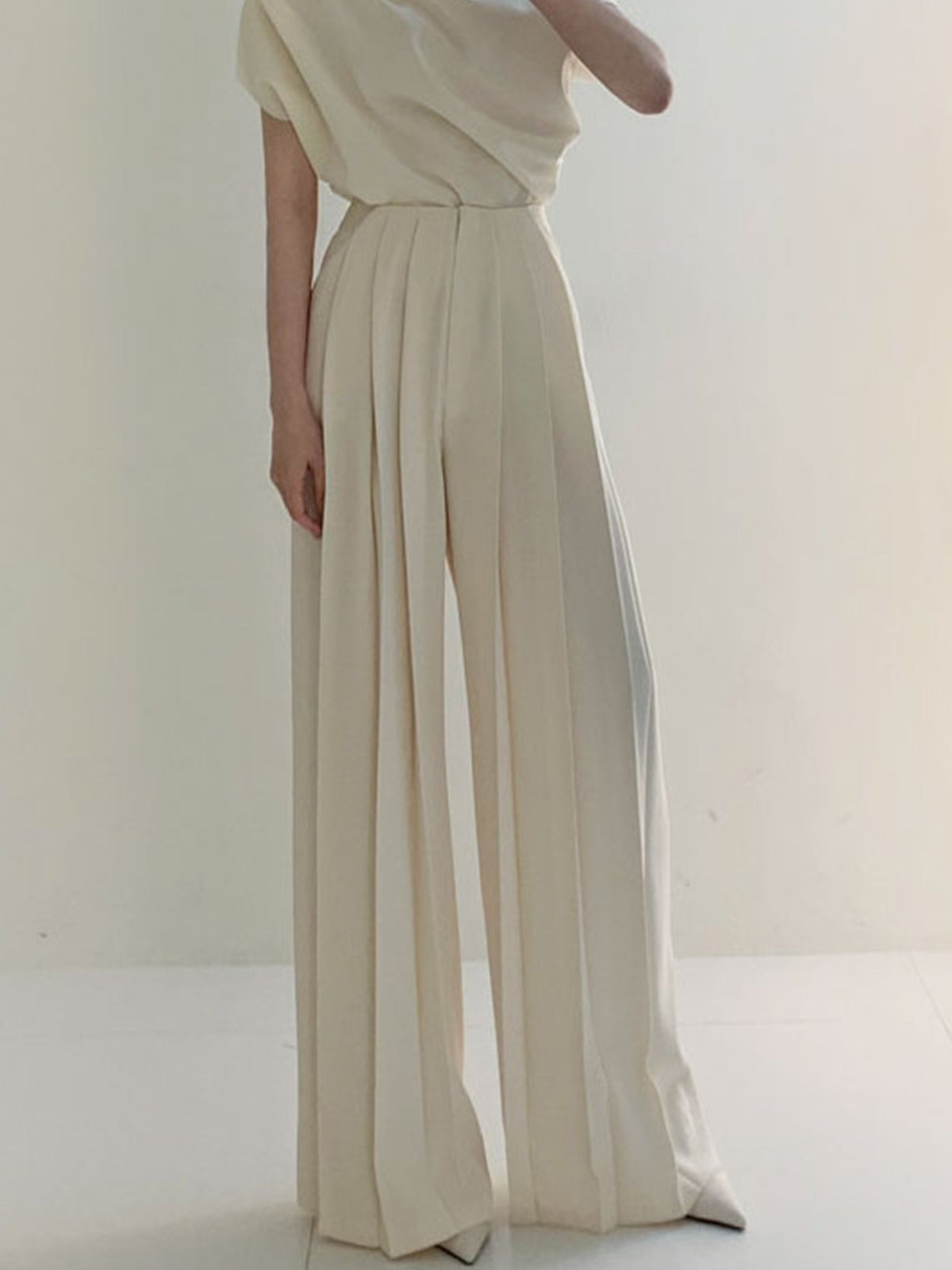 Pleated Front Shift Pants with Woven Fabric and Ankle Length for Women