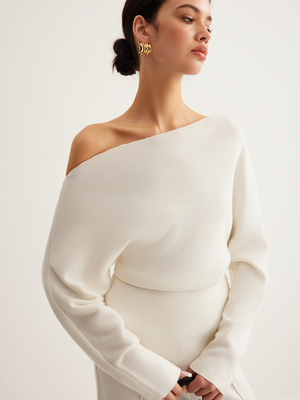 Cold Shoulder Sweater with Pleated Knit and Wool Blend Fabric